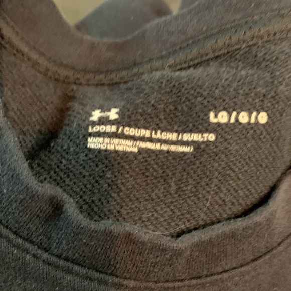 Under Armour Loose Fit Fleece Sweatshirt. Large. Black. - Picture 4 of 4